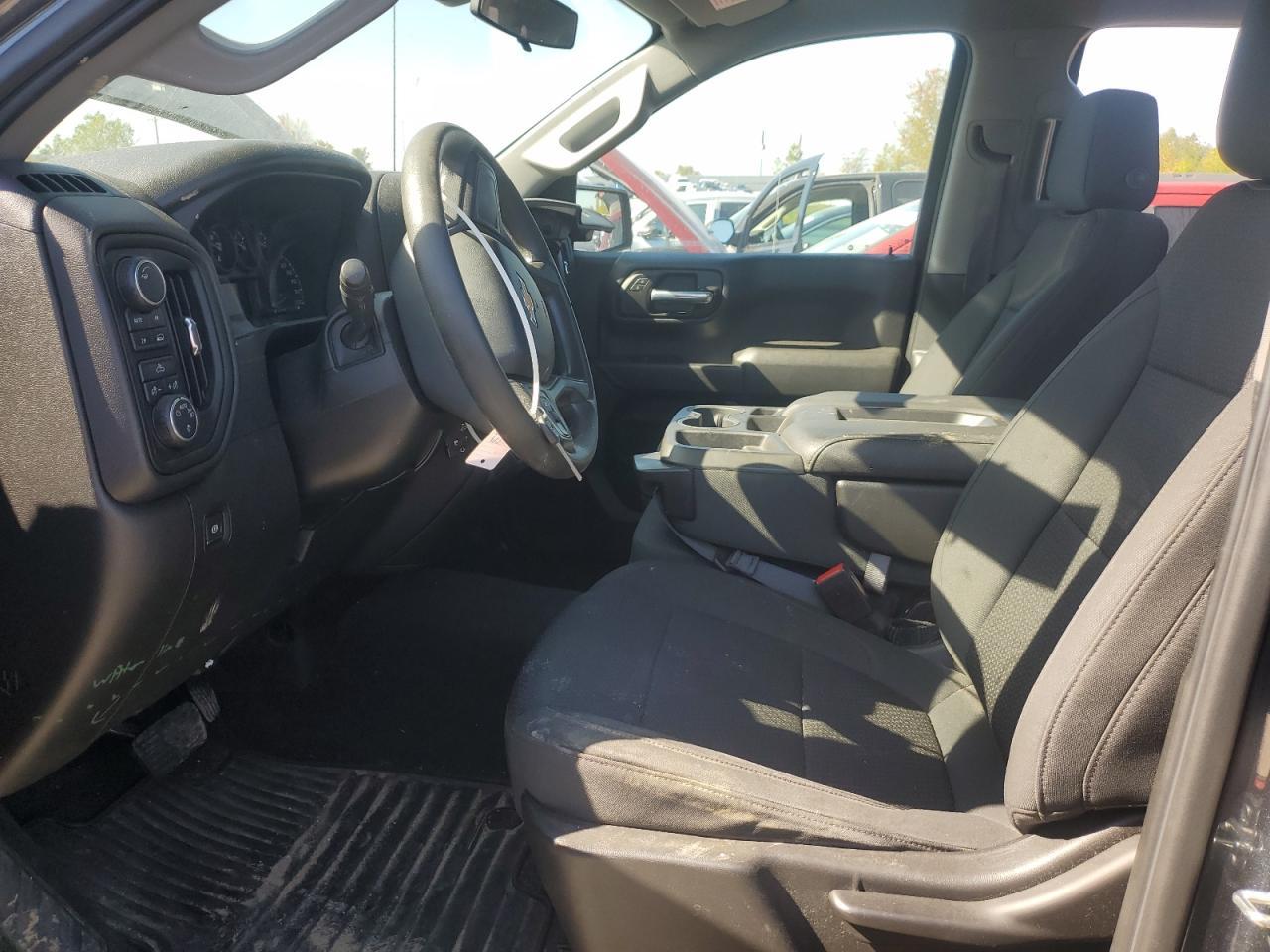 2020 Chevrolet Silverado K1500 Custom - Image 7