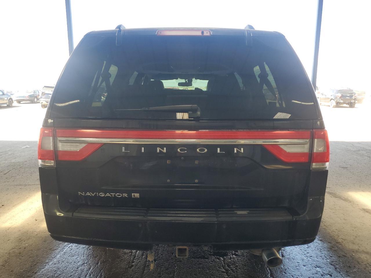 2017 Lincoln Navigator L Select - Фото 6