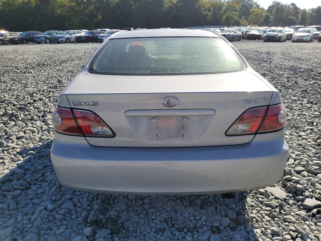 2002 Lexus Es 300 - Image 6