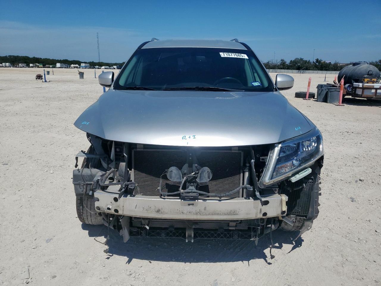 2016 Nissan Pathfinder S - Фото 5