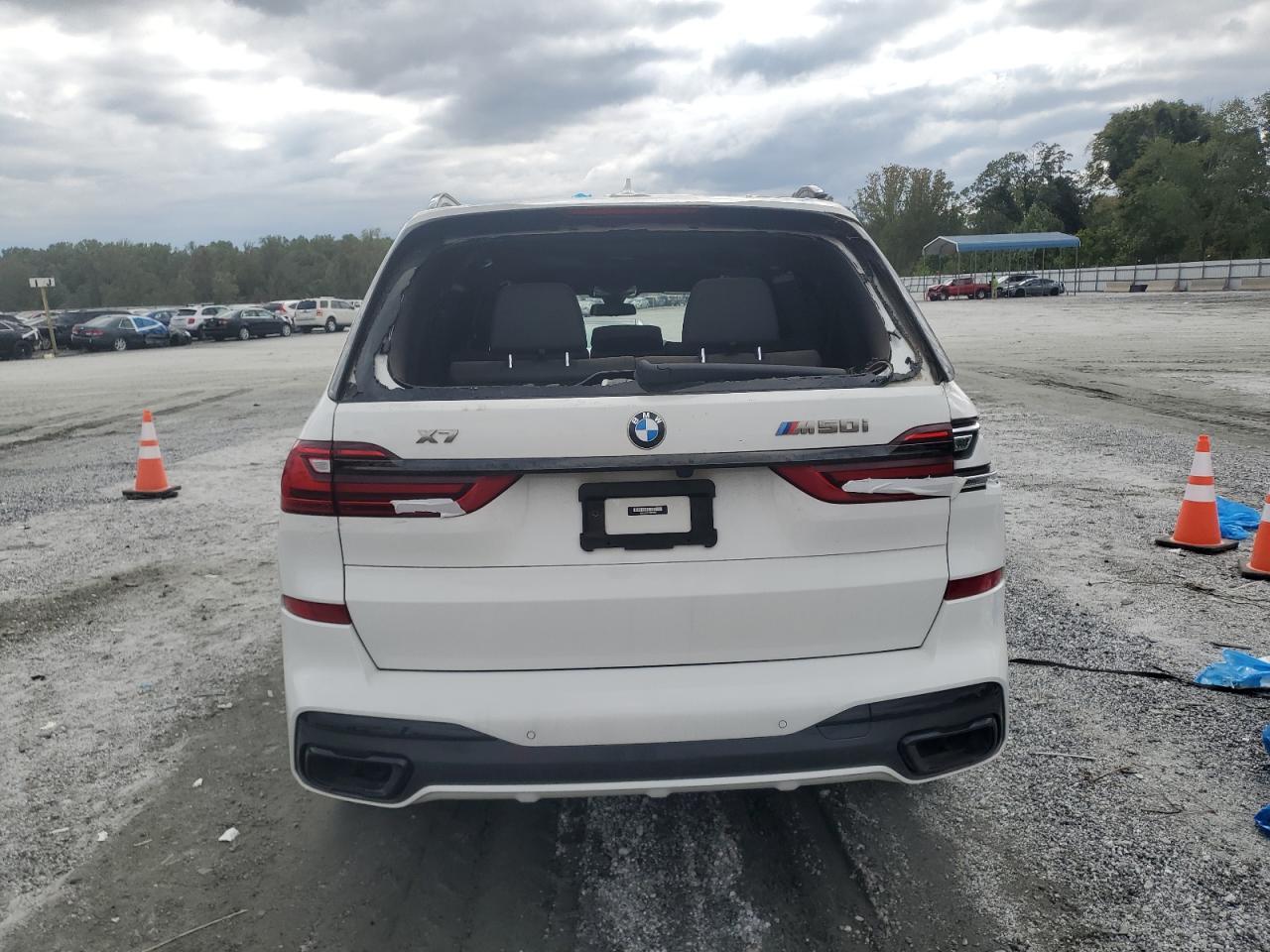 2022 BMW X7 M50I - Фото 6