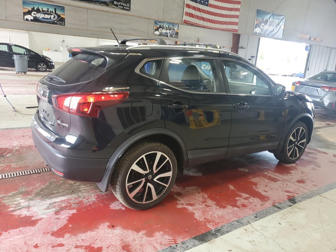 2017 Nissan Rogue Sport S - Фото 3