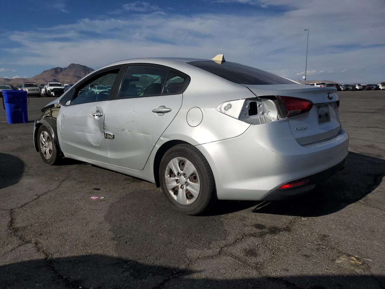 2018 Kia Forte Lx - Image 2