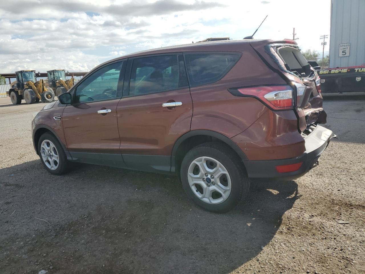 2018 Ford Escape S - Фото 2