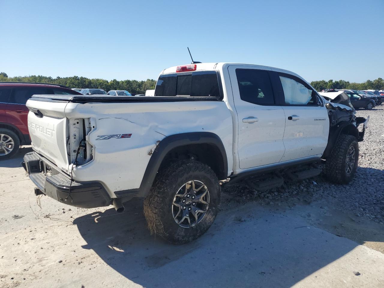 2025 Chevrolet Colorado Zr2 - Image 3