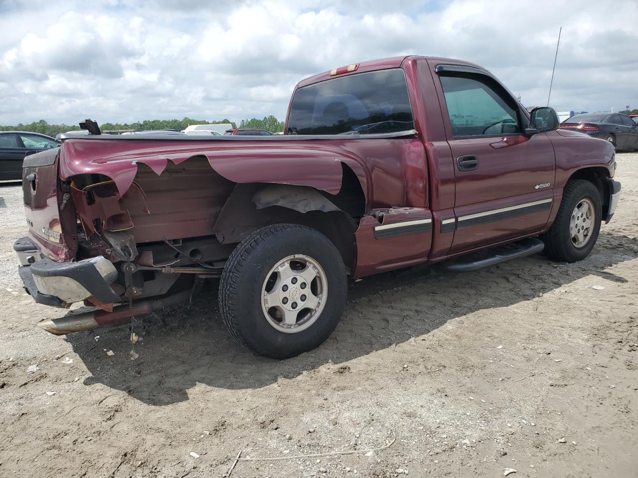 1999 Chevrolet Silverado C1500 - Image 3