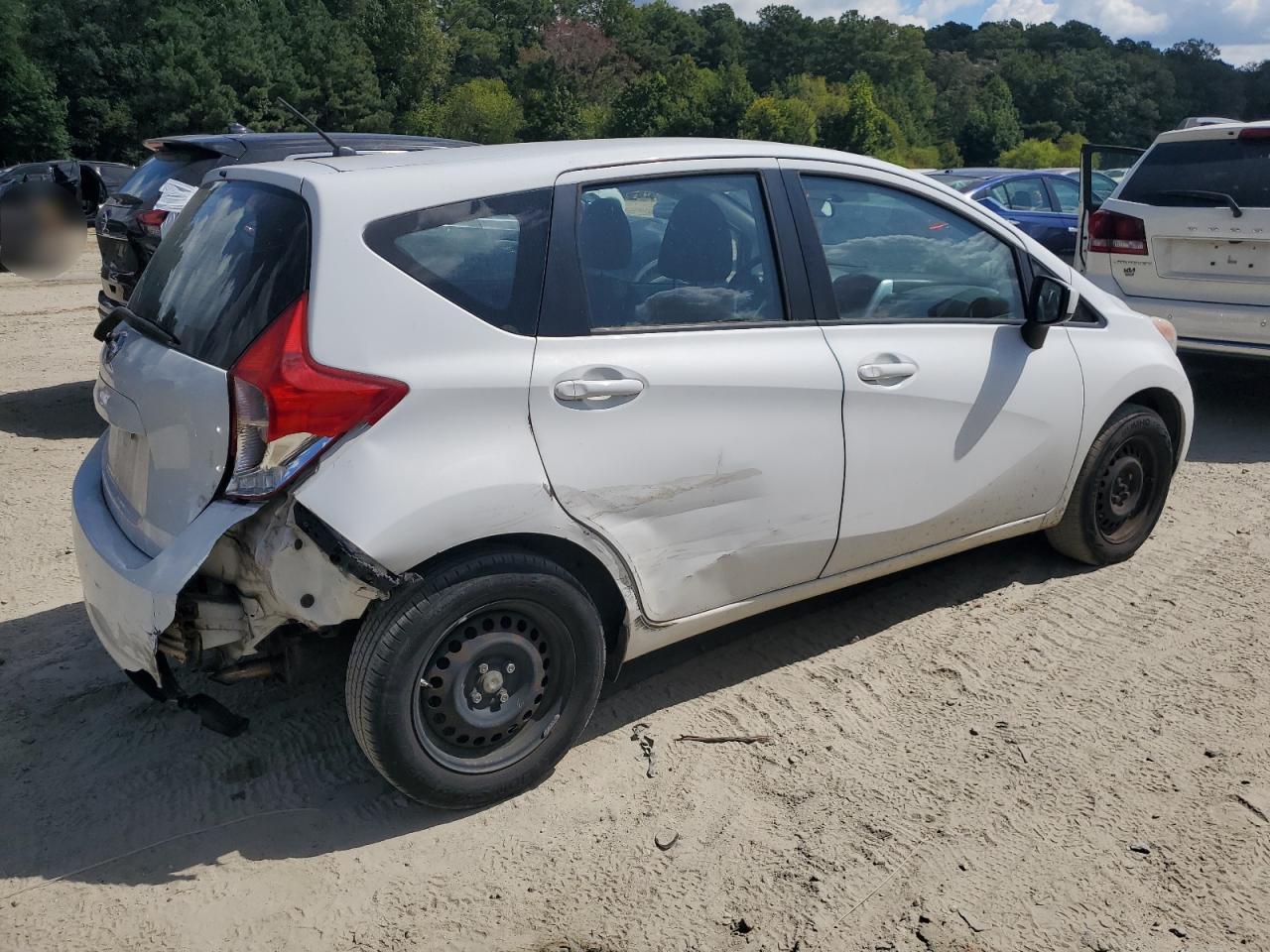 2015 Nissan Versa Note S - Фото 3