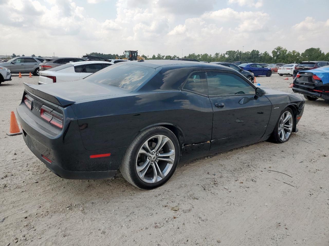 2021 Dodge Challenger R/T - Фото 3