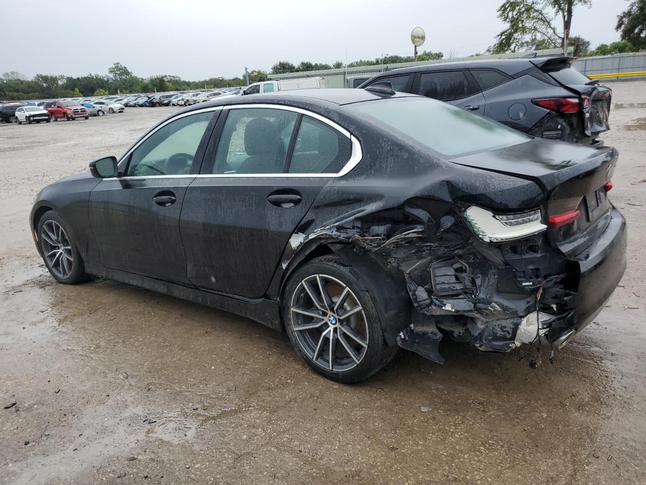 2020 BMW 330I - Фото 2