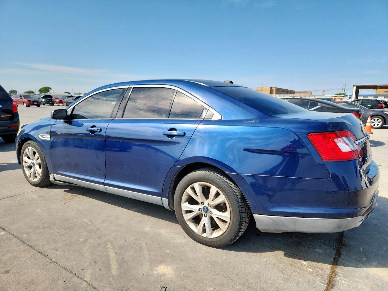 2012 Ford Taurus Sel - Фото 2