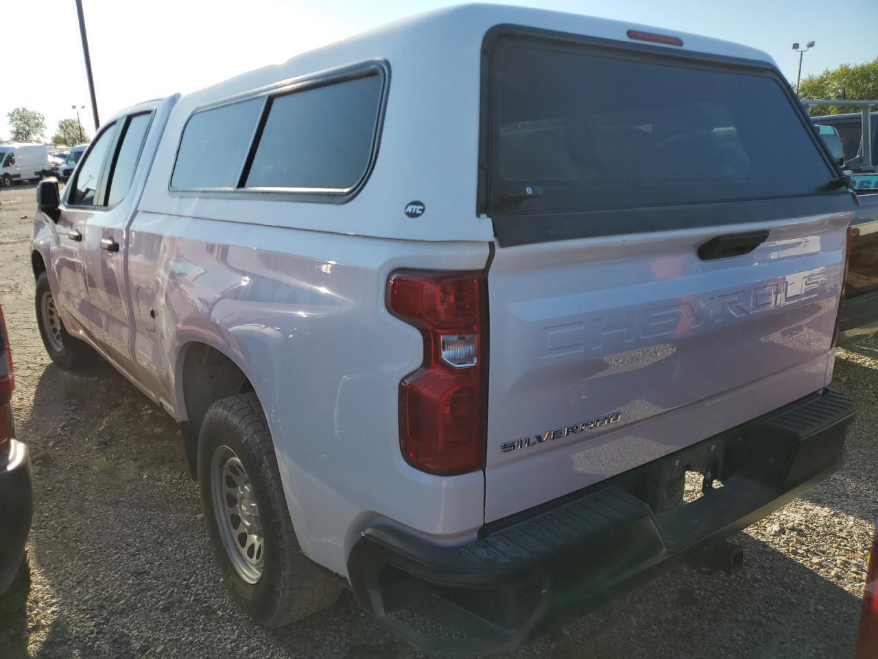 2022 Chevrolet Silverado K1500 - Фото 2