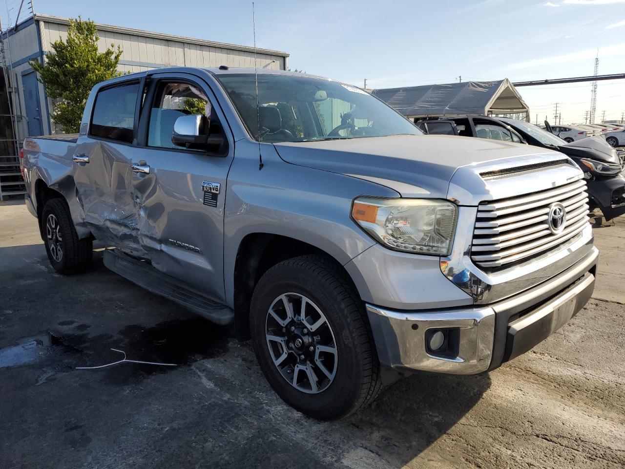2015 Toyota Tundra Crewmax Limited - Фото 4
