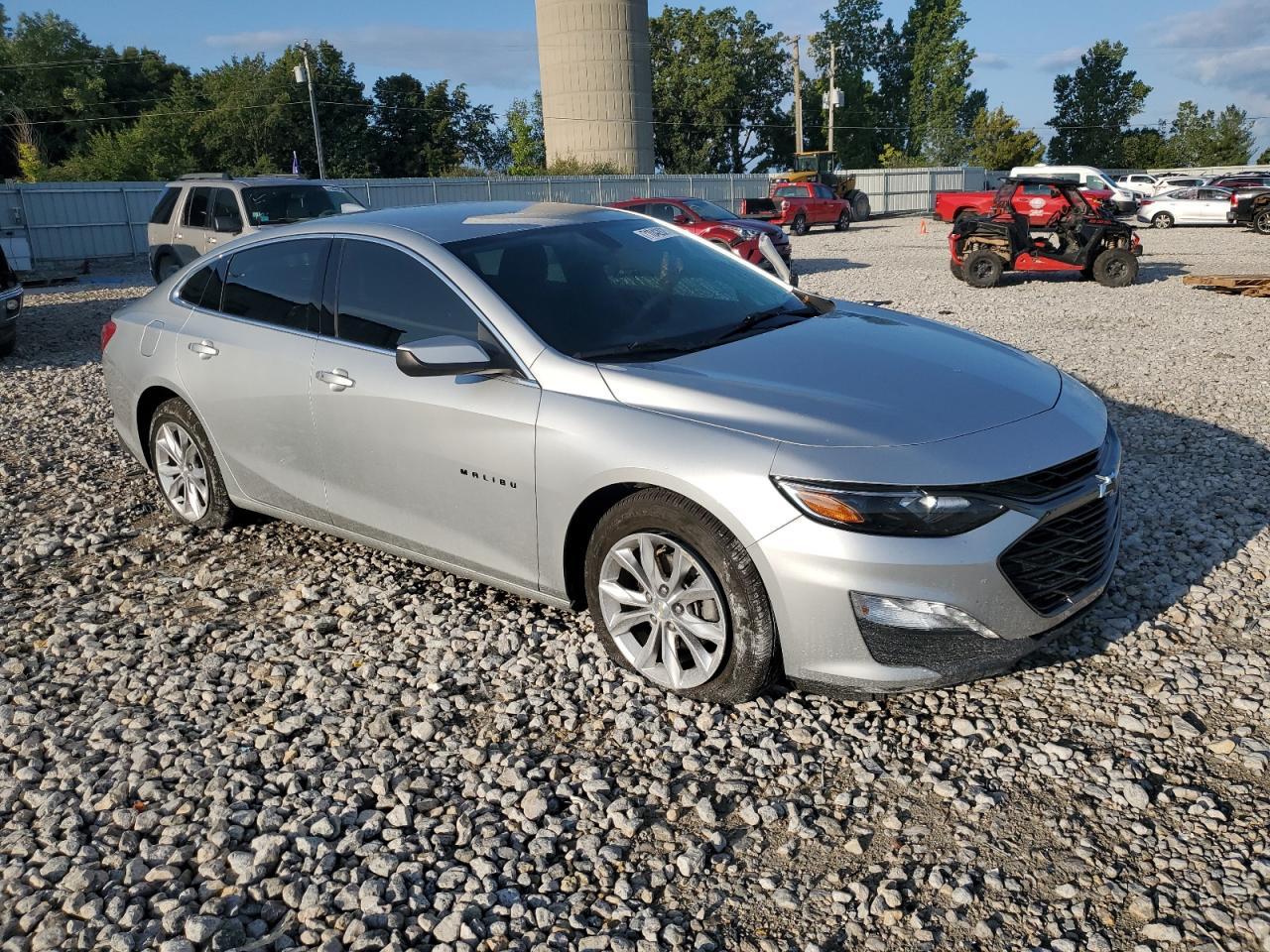 2019 Chevrolet Malibu Lt - Image 4