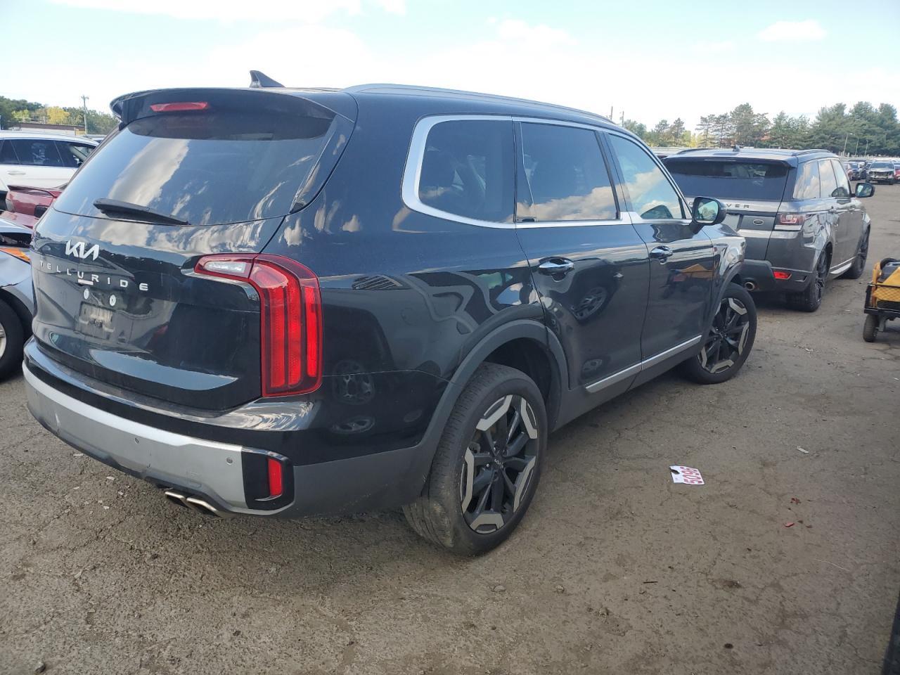 2023 Kia Telluride S - Фото 3
