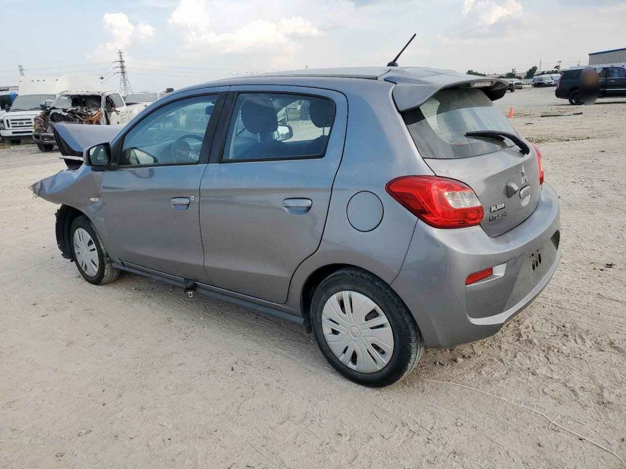 2019 Mitsubishi Mirage Es - Фото 2