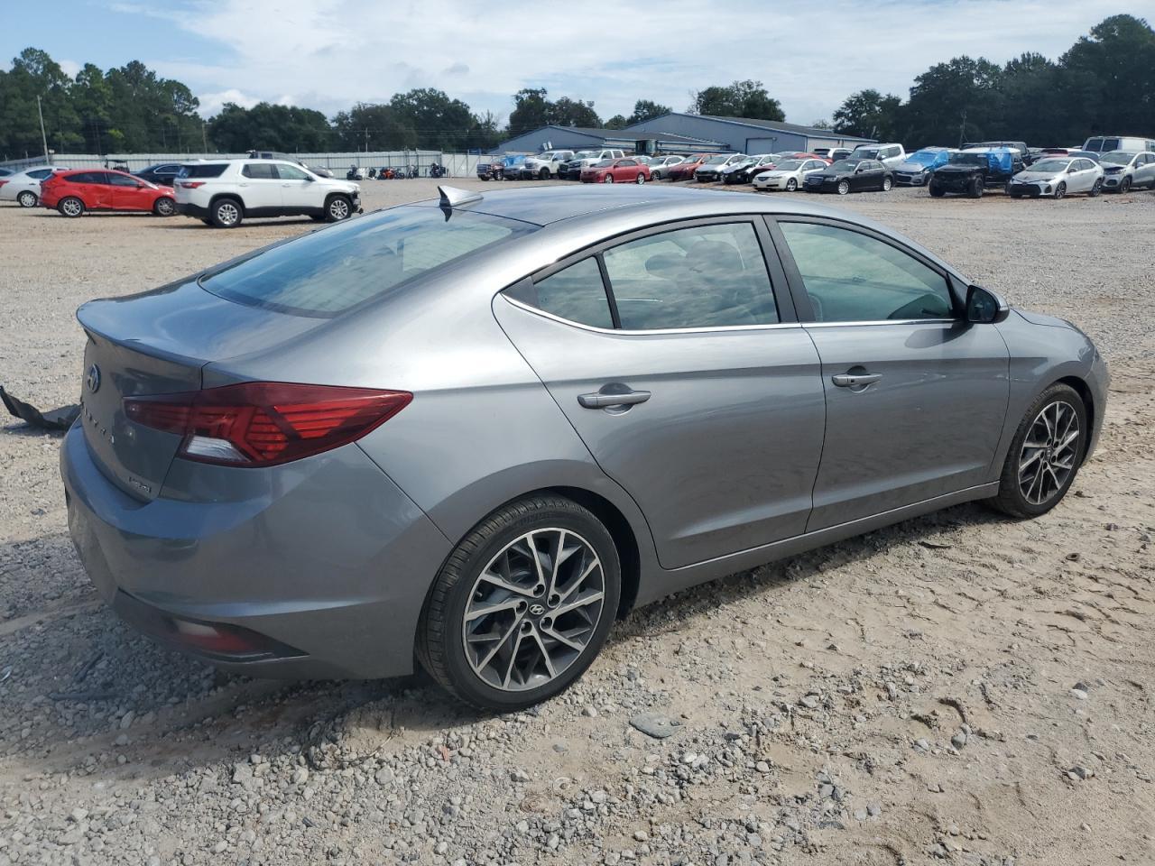 2019 Hyundai Elantra Sel - Фото 3
