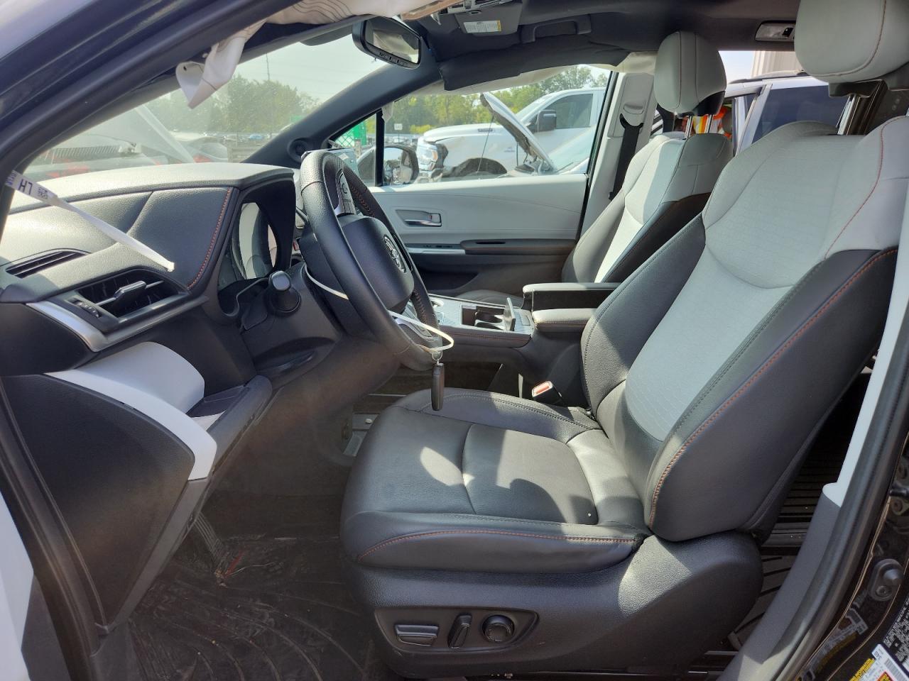 2023 Toyota Sienna Xse - Фото 7