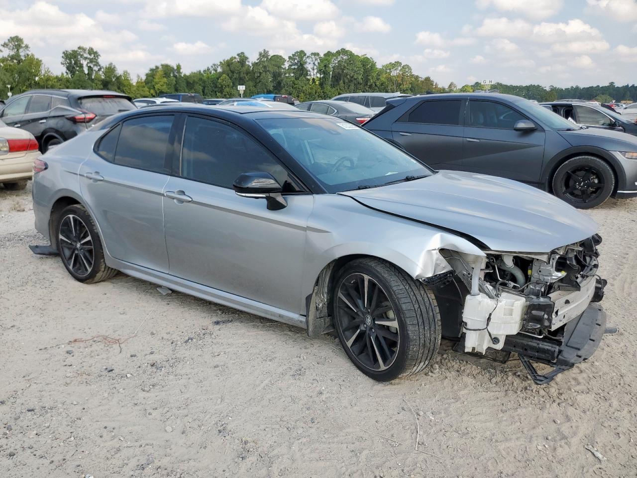 2019 Toyota Camry Xse - Фото 4