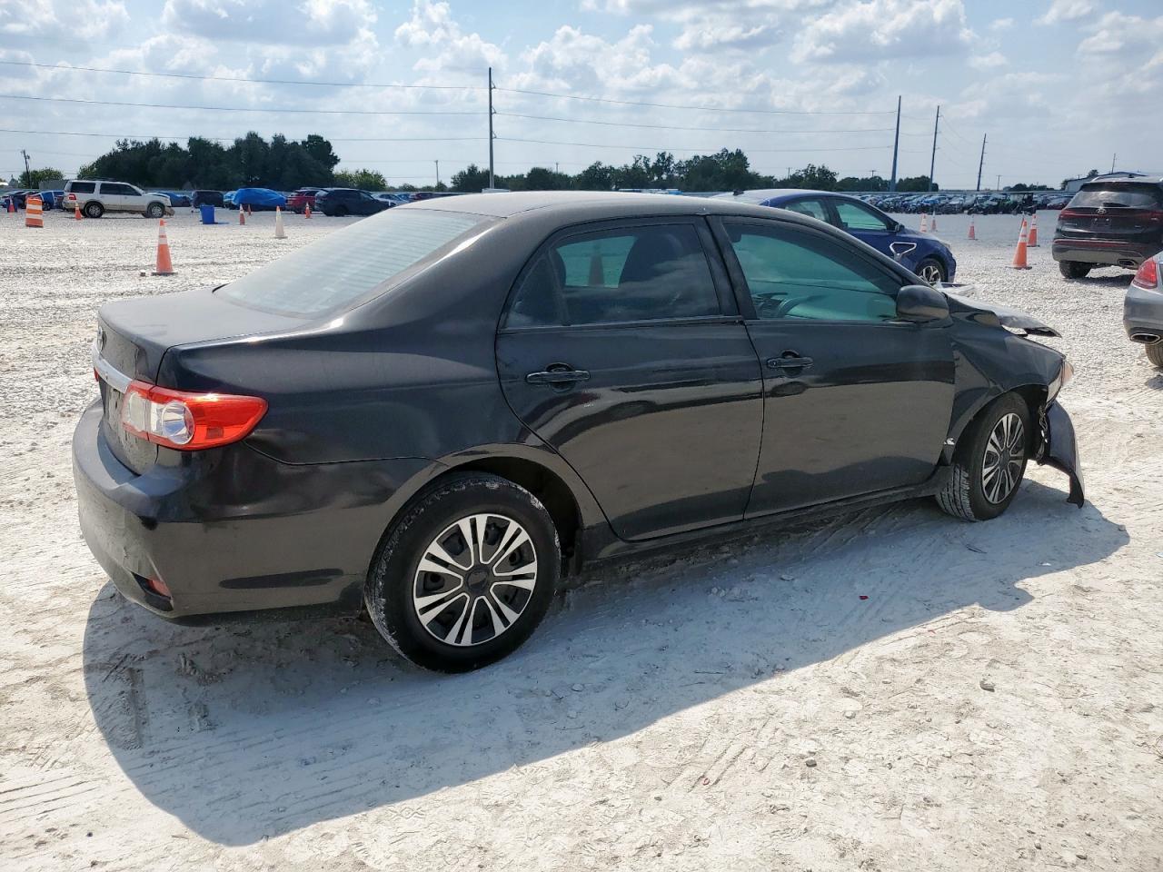 2011 Toyota Corolla Base - Фото 3