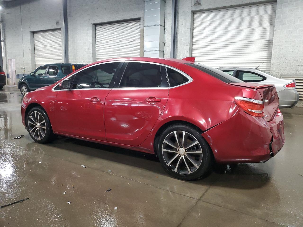 2016 Buick Verano Sport Touring - Фото 2