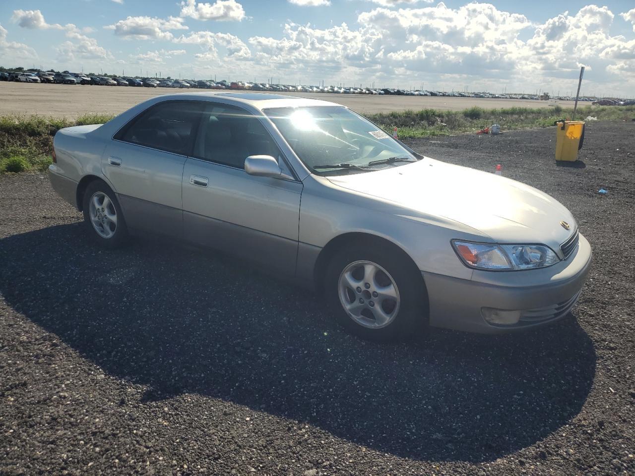 1999 Lexus Es 300 - Фото 4