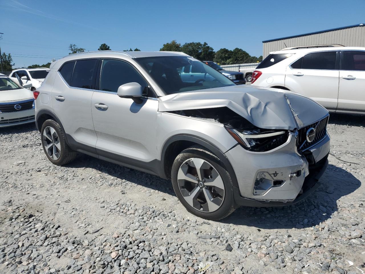 2024 Volvo Xc40 Core - Фото 4