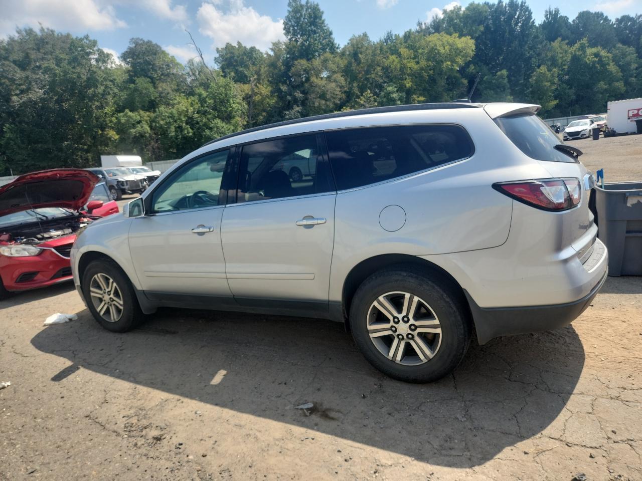 2016 Chevrolet Traverse Lt - Image 2