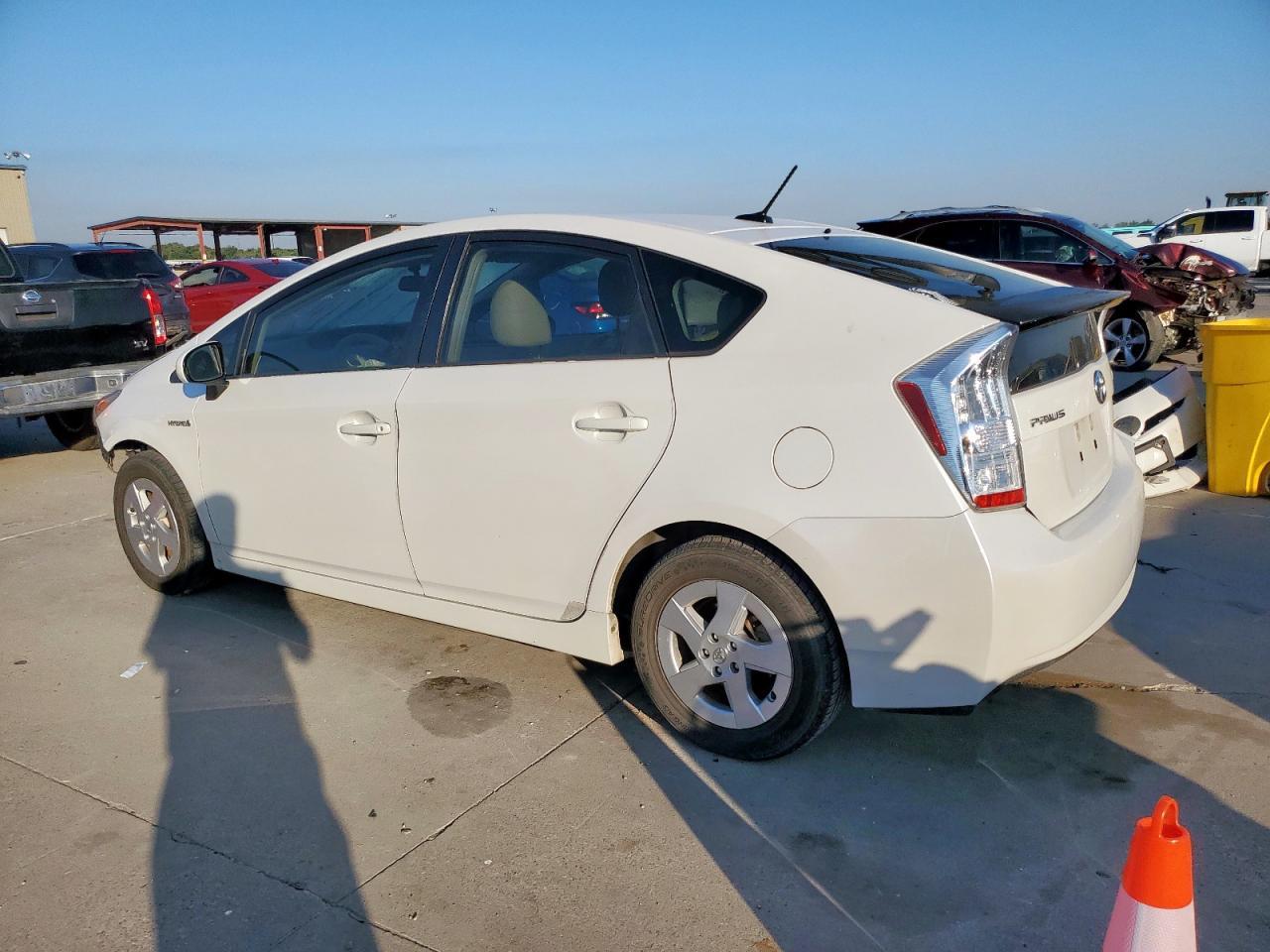 2011 Toyota Prius - Фото 2
