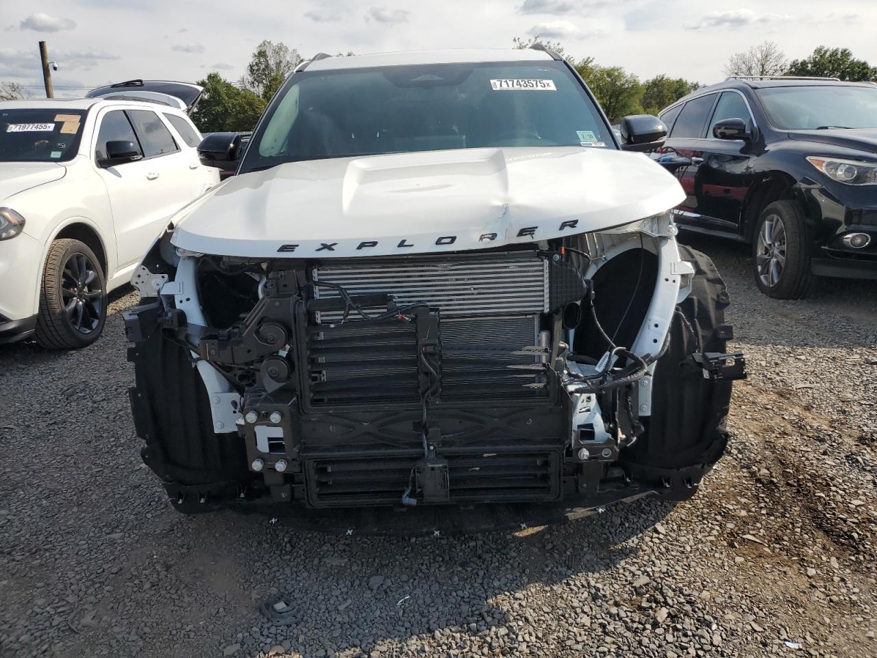 2025 Ford Explorer St - Фото 5