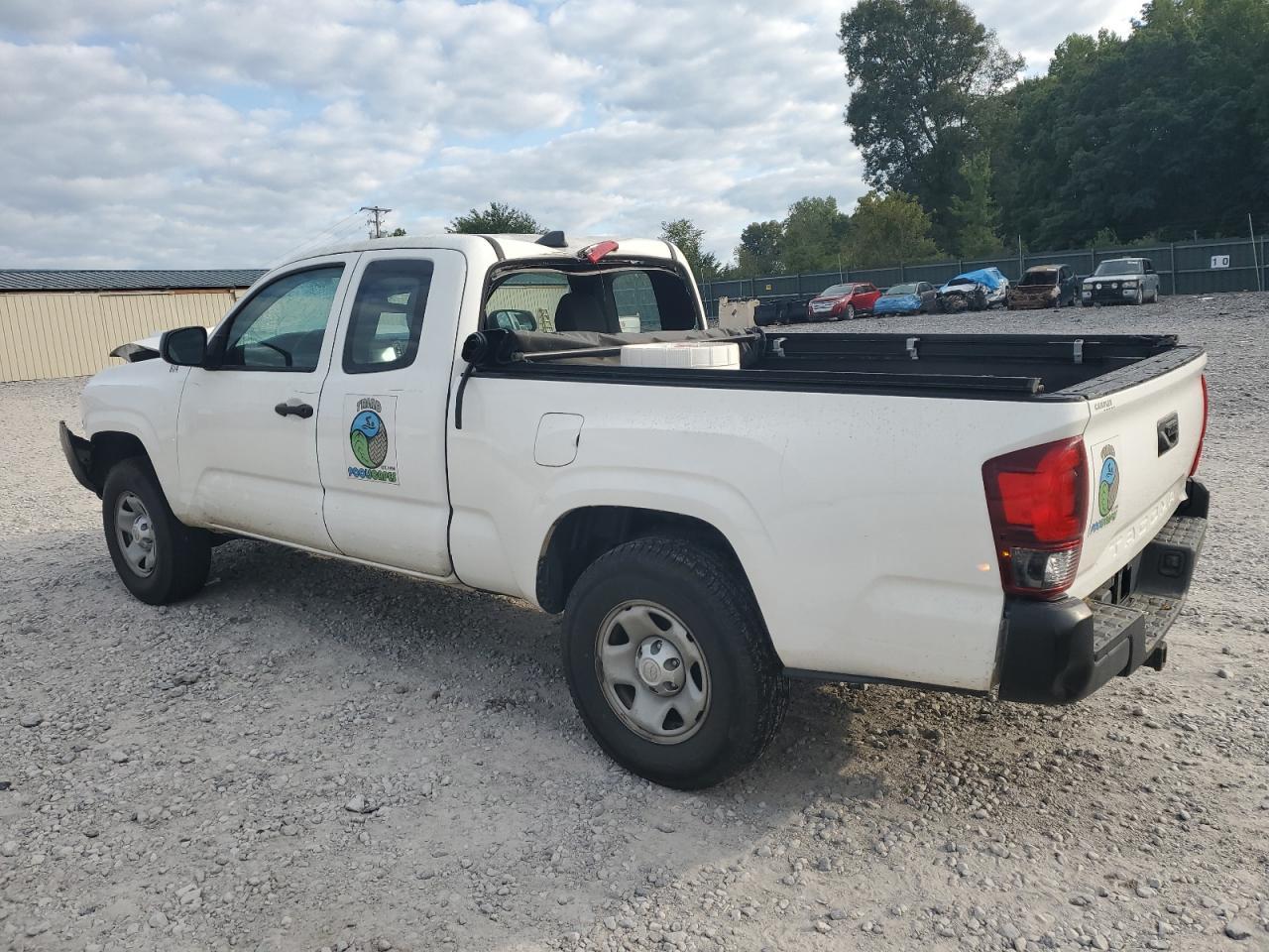 2018 Toyota Tacoma Access Cab - Image 2