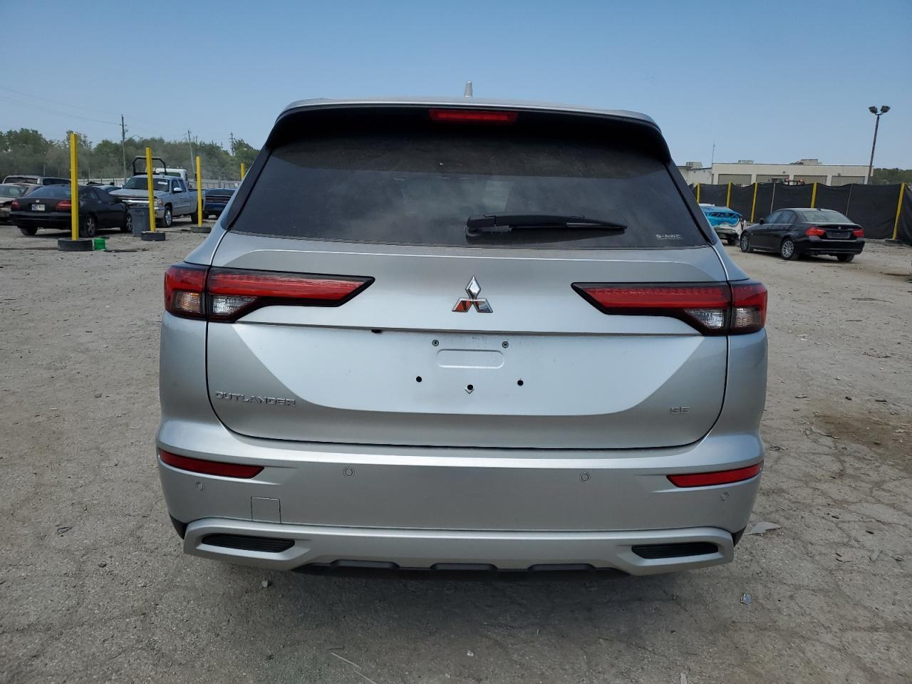 2024 Mitsubishi Outlander Se - Image 6