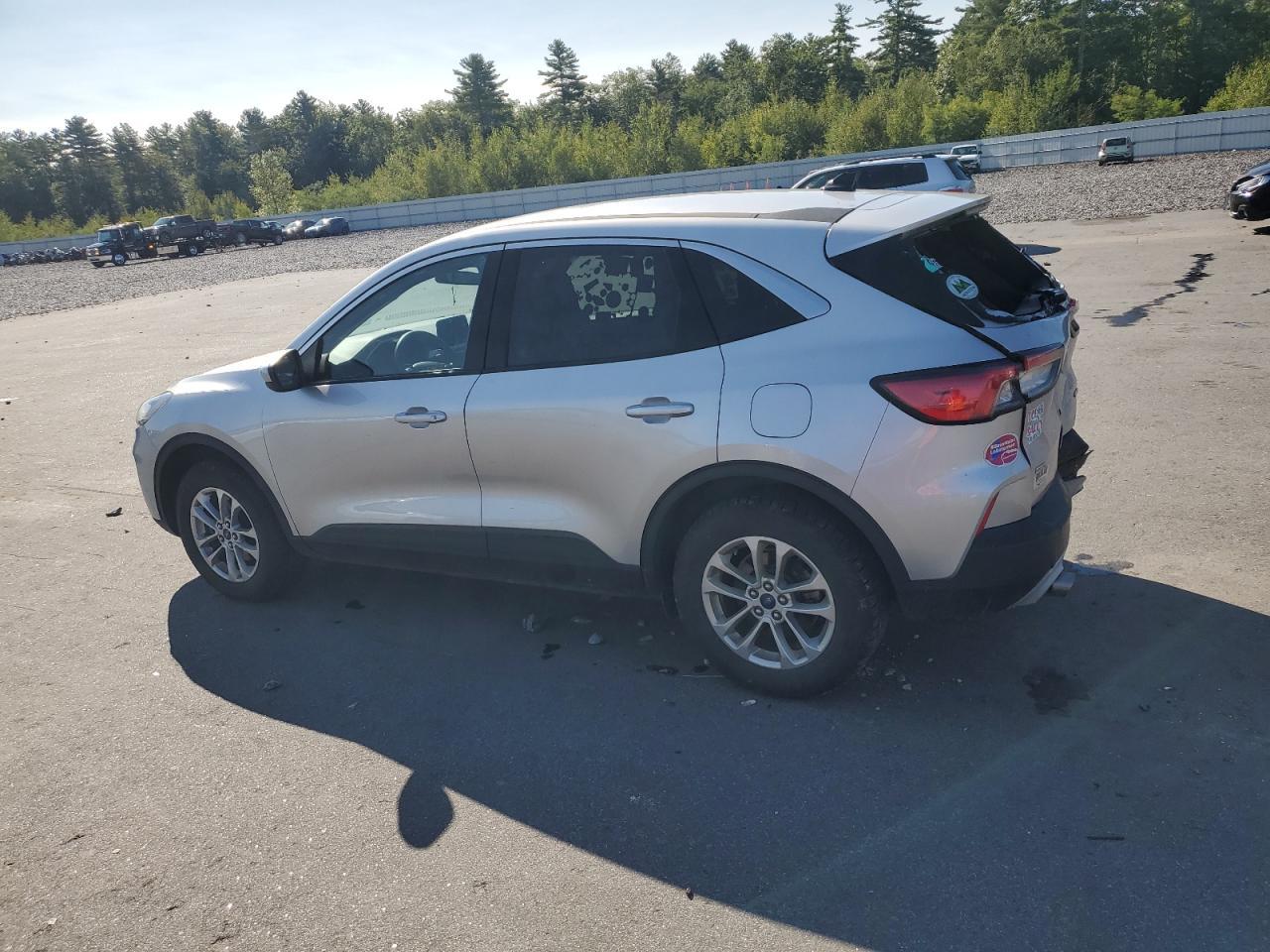2020 Ford Escape Se - Фото 2