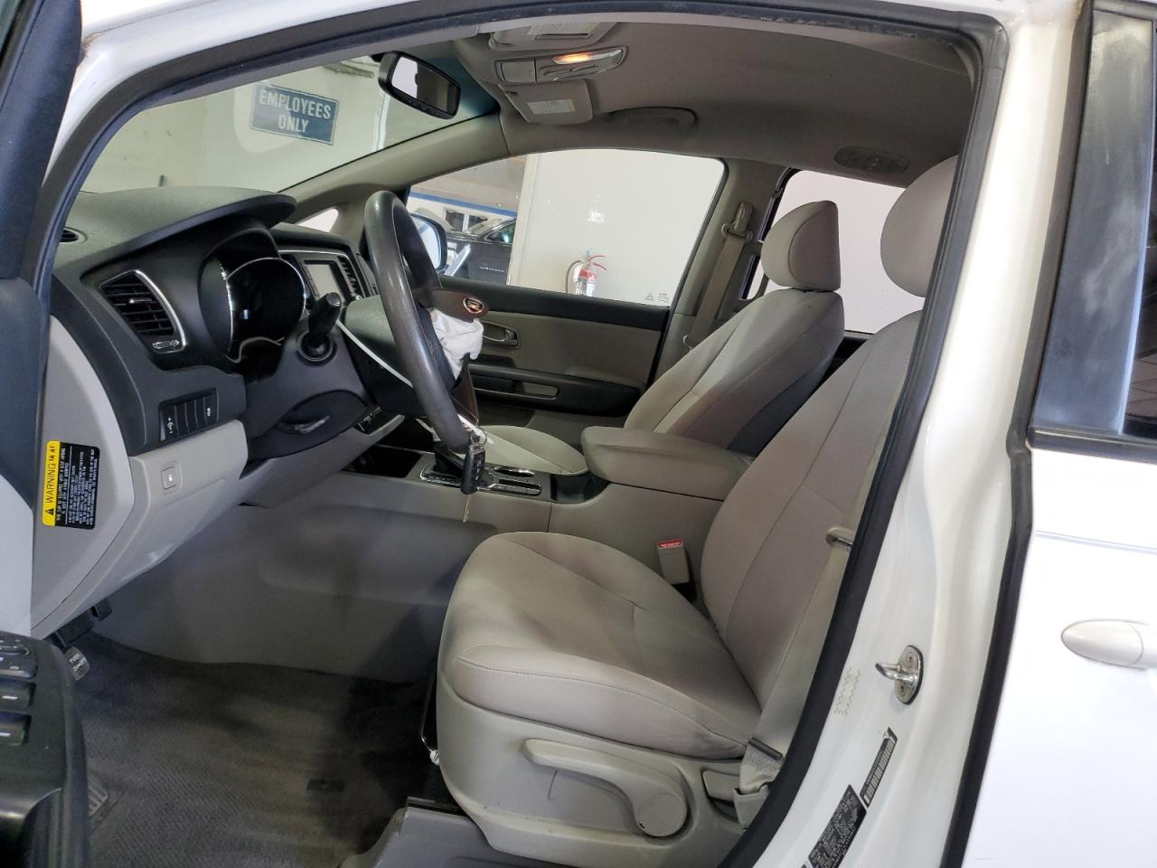 2020 Kia Sedona L - Image 7