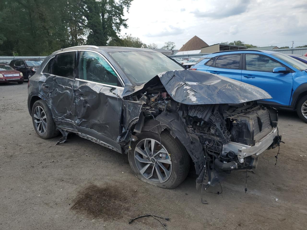 2024 Audi Q5 Premium Plus 45 - Image 4