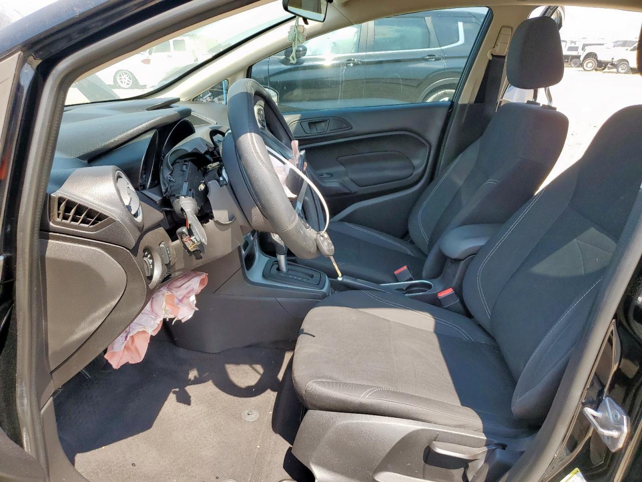 2018 Ford Fiesta Se - Фото 7