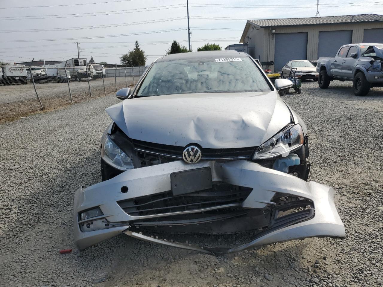 2015 Volkswagen Golf - Image 5