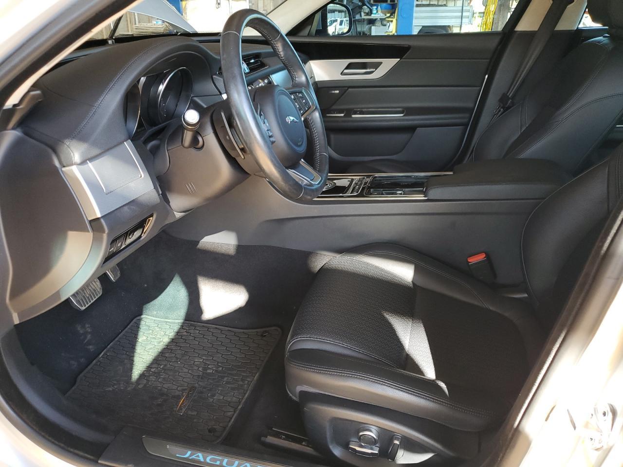 2019 Jaguar Xf Prestige - Image 7