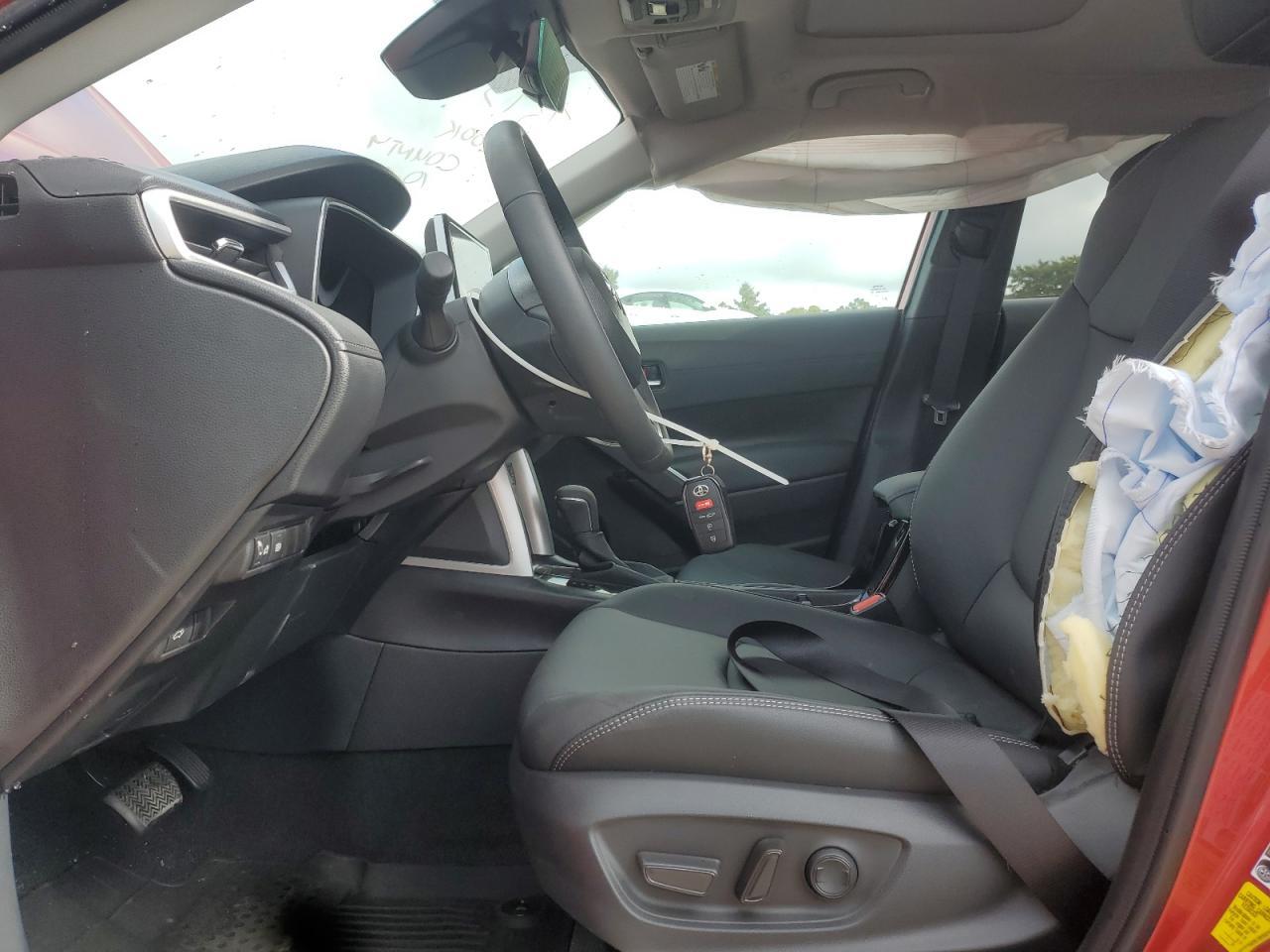 2025 Toyota Corolla Cross Xle - Фото 7