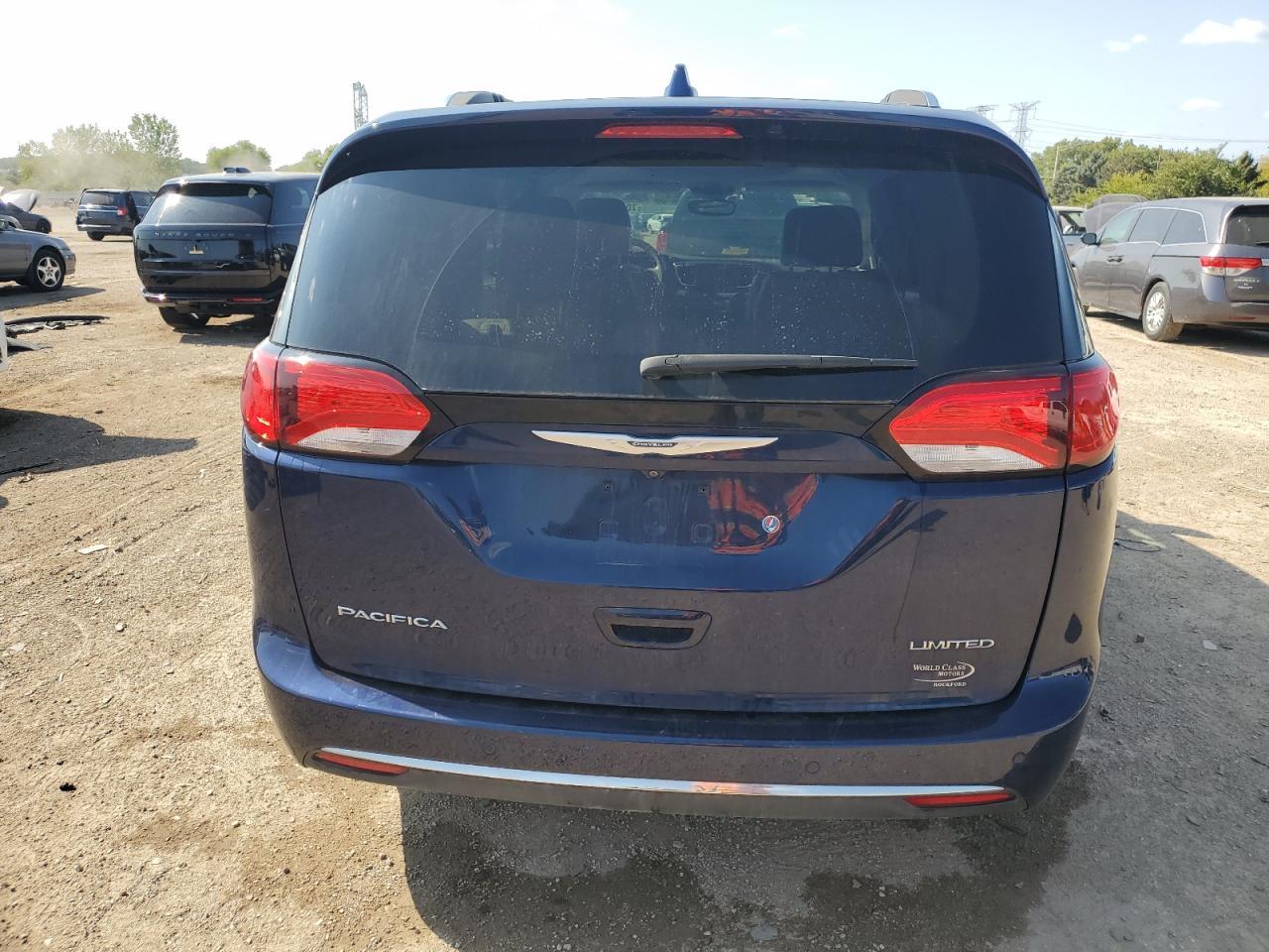 2017 Chrysler Pacifica Limited - Фото 6