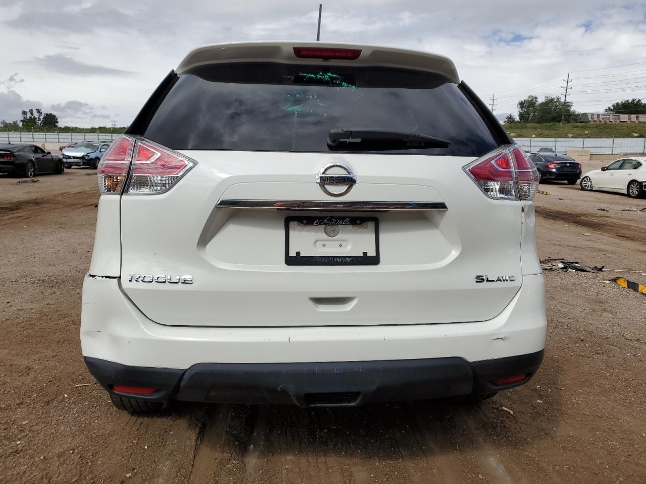 2015 Nissan Rogue S - Фото 6