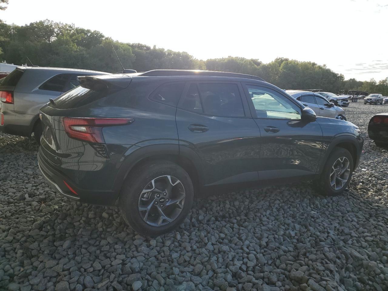 2025 Chevrolet Trax 1Lt - Фото 3