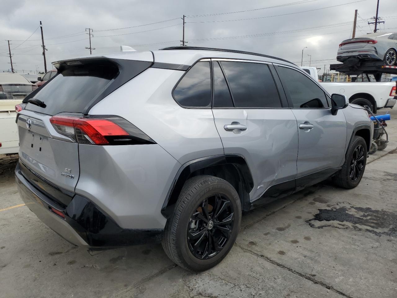 2023 Toyota Rav4 Se - Фото 3