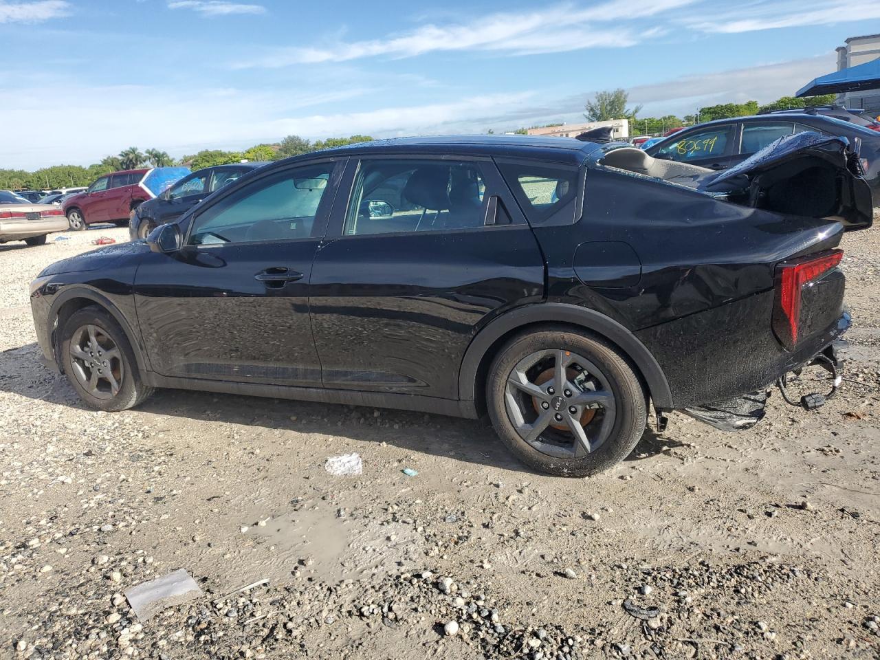 2025 Kia K4 Lx - Image 2