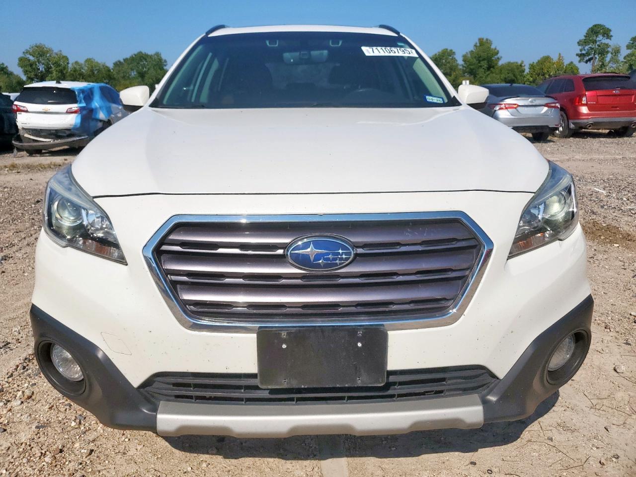 2017 Subaru Outback Touring - Image 5
