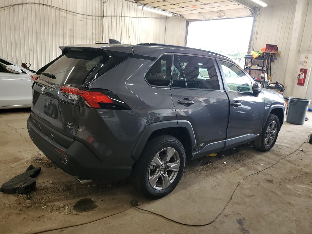 2025 Toyota Rav4 Le - Фото 3