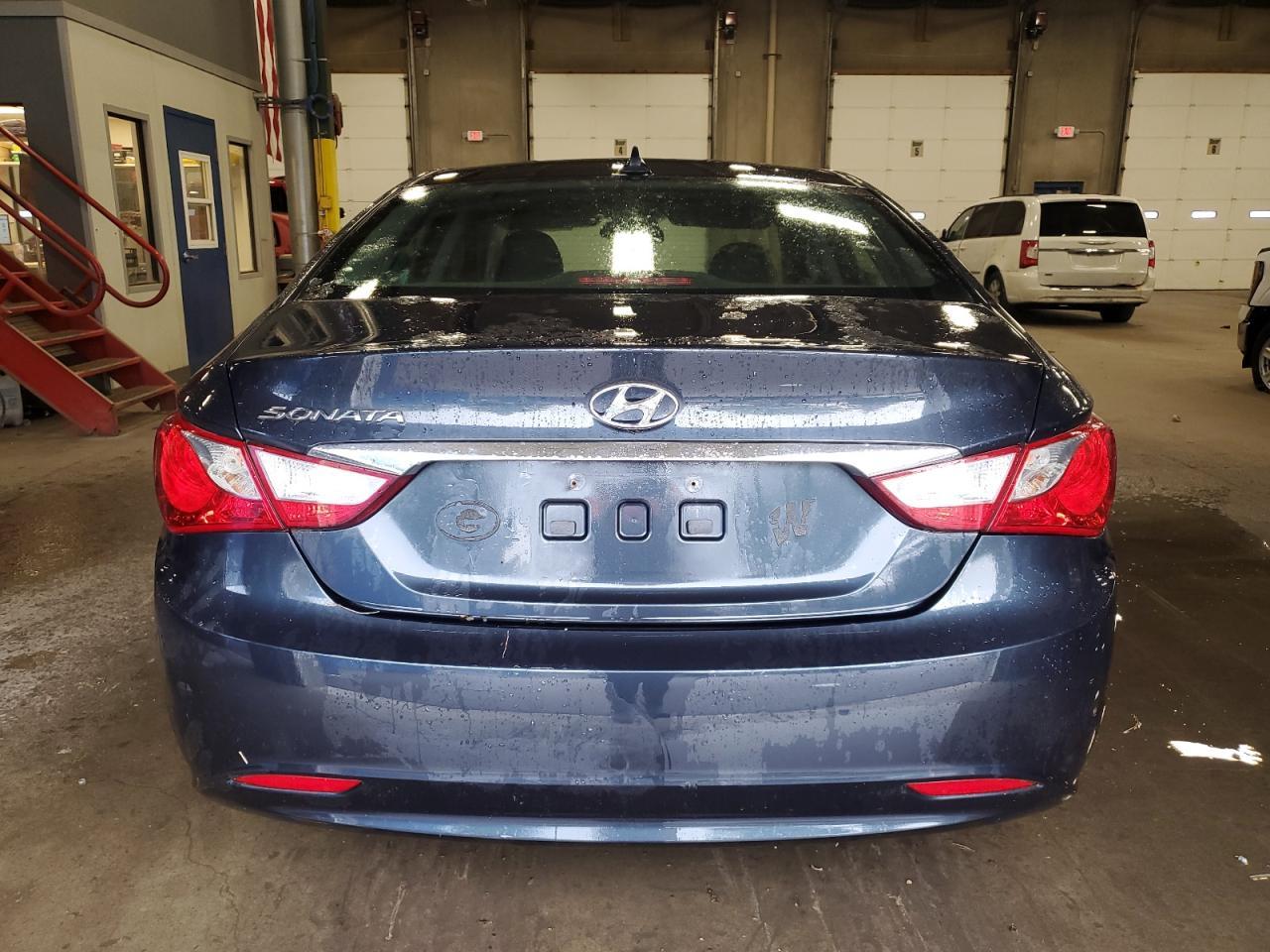 2013 Hyundai Sonata Gls - Image 6
