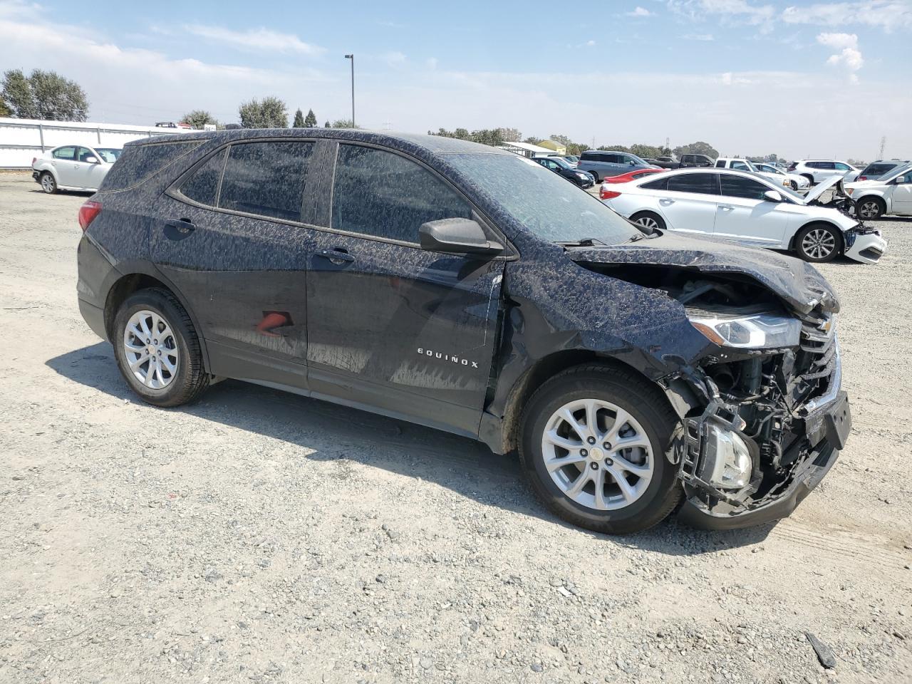 2021 Chevrolet Equinox Ls - Фото 4