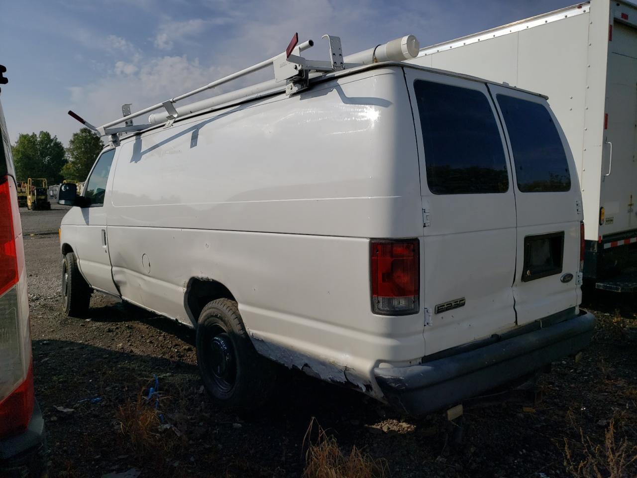 2006 Ford Econoline E250 Van - Фото 2