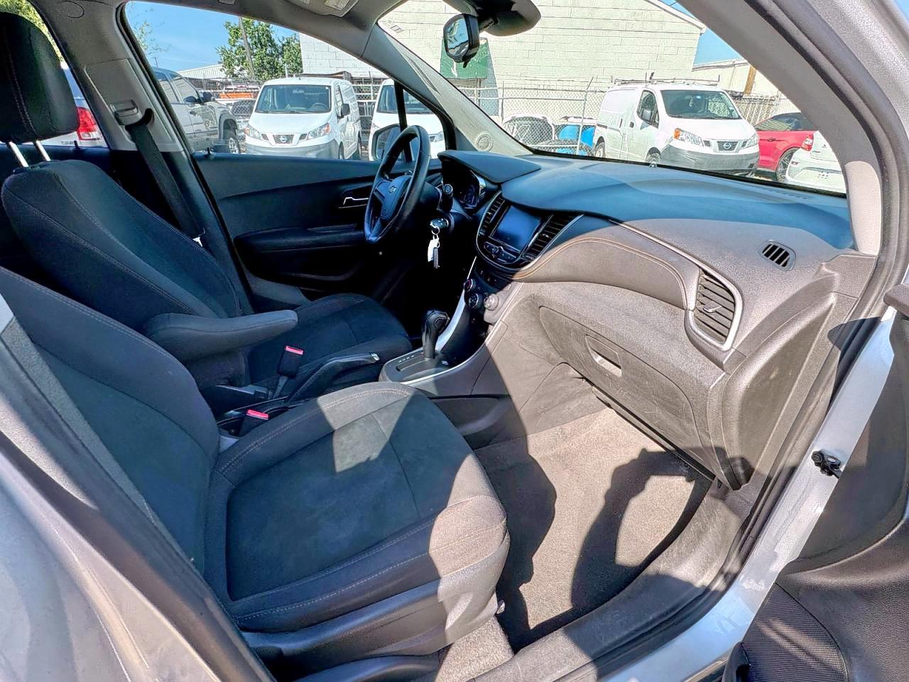 2017 Chevrolet Trax Ls - Image 5