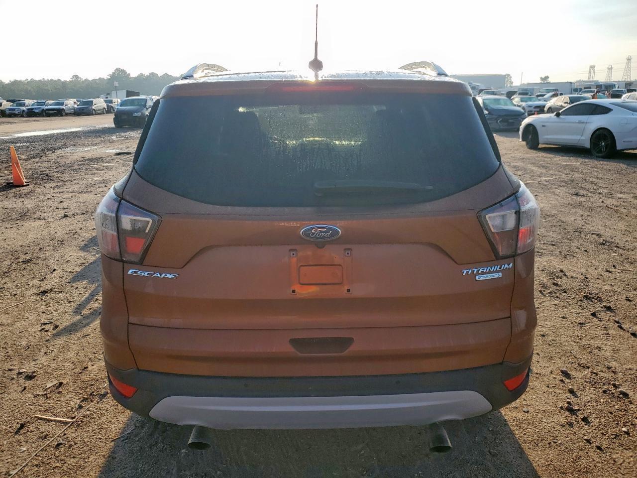 2017 Ford Escape Titanium - Фото 6